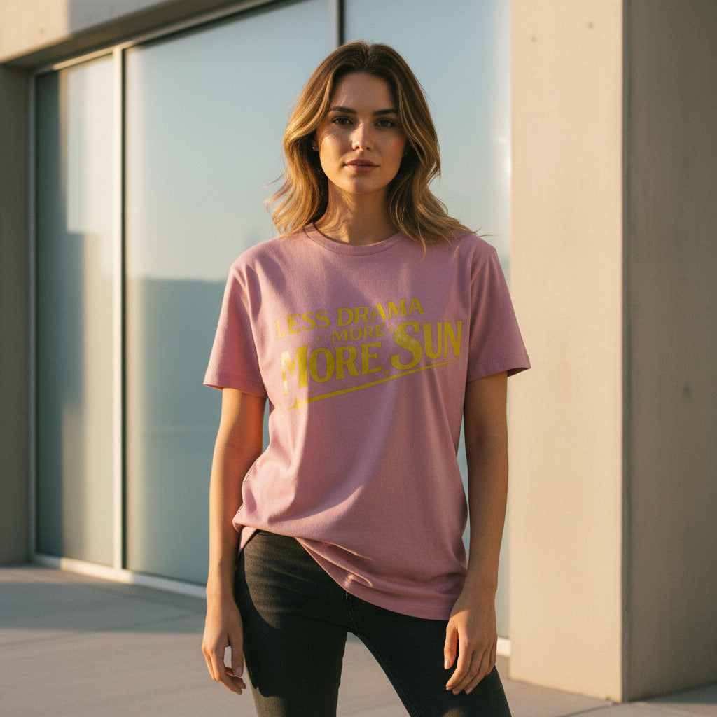 Weniger Drama, mehr Sonne T-Shirt